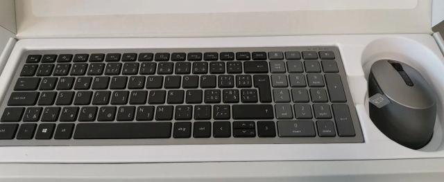 Dell Multi-Device Wireless Combo KM7120W CZ/ SK - Titan Gray - SET bezdrôtovej klávesnice a myši (580-AIWQ) — originálny produkt Dell