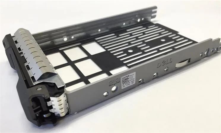 DELL rámeček pro SATA / SAS 3.5" HDD do serveru PowerEdge T330,T340,T430,T630,R730,R730(xd),R230,R330,R430,T440,T640 (P/N: KG1CH) DELL rámeček pro SATA / SAS 3.5" HDD do serveru PowerEdge T330,T340,T430,T630,R730,R730(xd),R230,R330,R430,T440,T640 (KG1CH) — pohľad 1 | Originálny Dell produkt